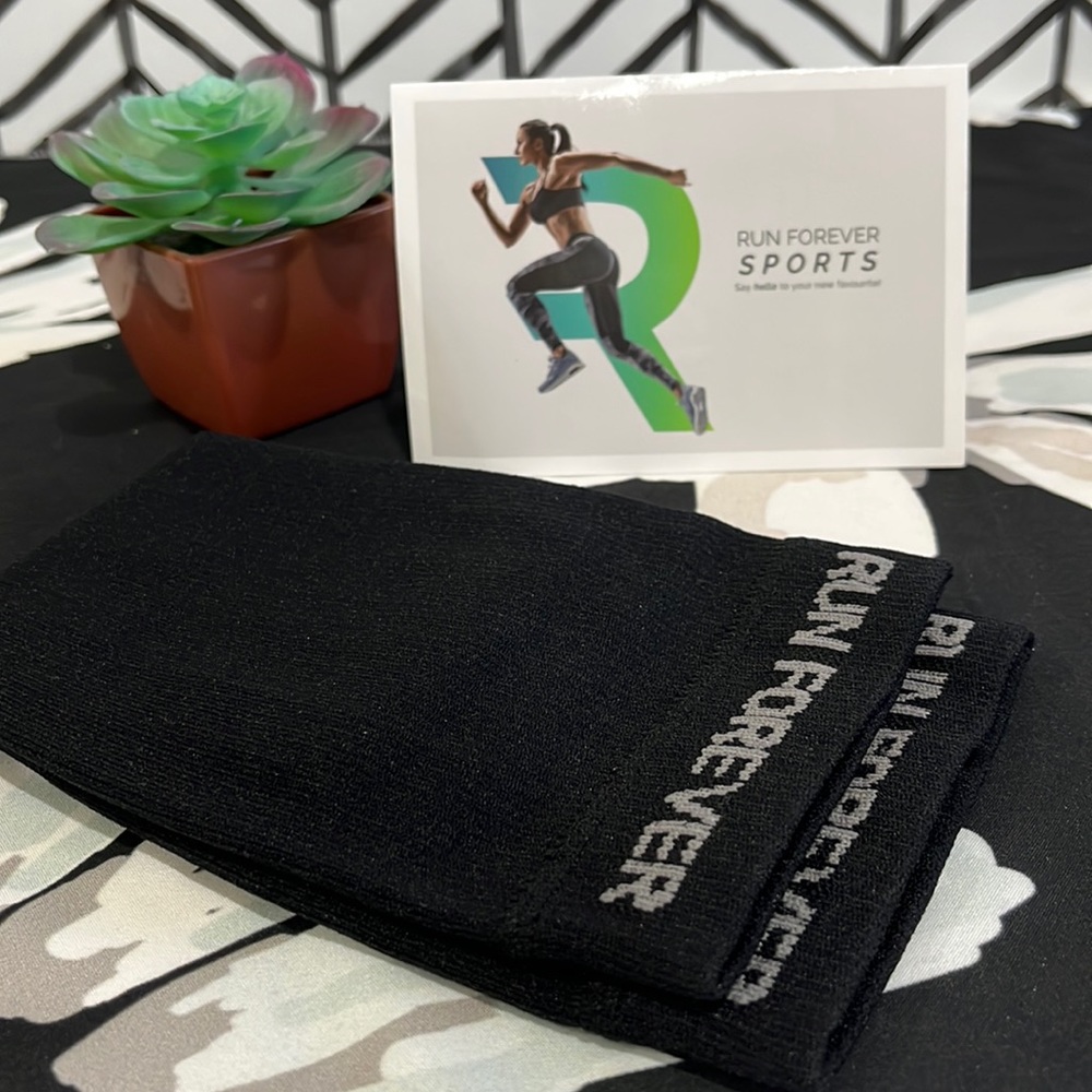 NWT Unisex Run Forever Sports Black Calf Compression Sleeves (2), Size Large
